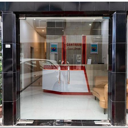 Reddoorz Plus @ Centrium Katamso Medan Kültér fotó